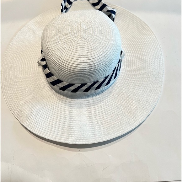 INC INTERNATIONAL CONCEPTS
Removable Tie Packable Floppy Hat,vacation beach - Picture 6 of 7